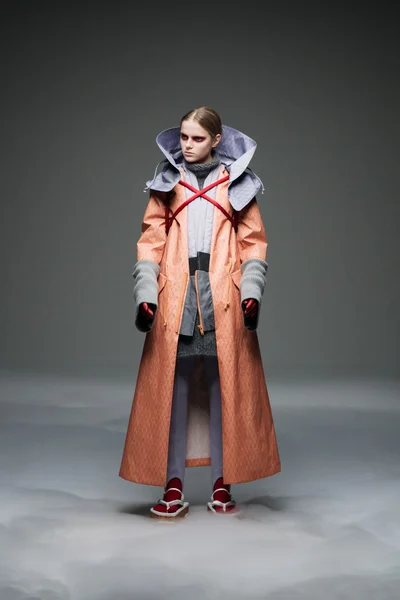 Look 15
